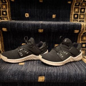 Nike Black and White Women's Sneakers